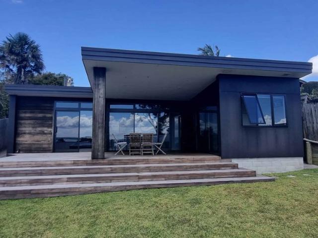 Stunning Apartment Style 2 Bedroom Maraetai Beach