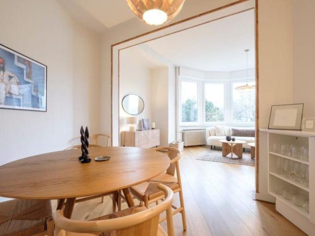 Stunning apartment with a spectacular view on the lake, rare