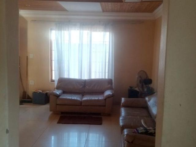 Stunning beautiful house in orange farm drieziek 3