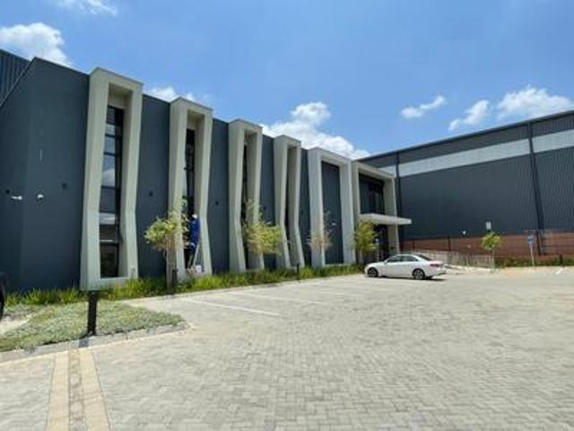 stunning brand new large distributio.