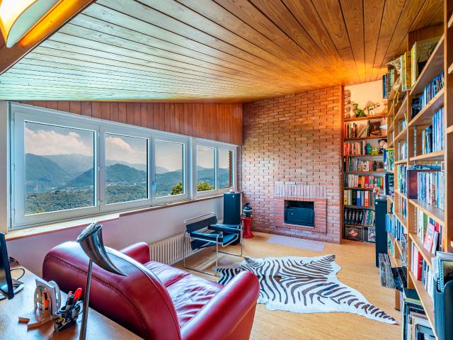 Stunning villa with panoramic view on the two lakes | dreamo. Ch