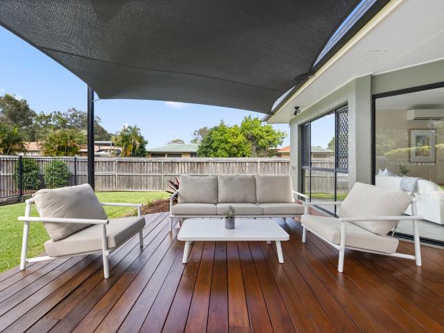 Stunning Family Home With ALL The Extra's!