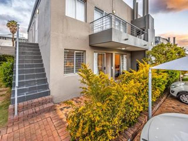 stunning ground floor apartment with.