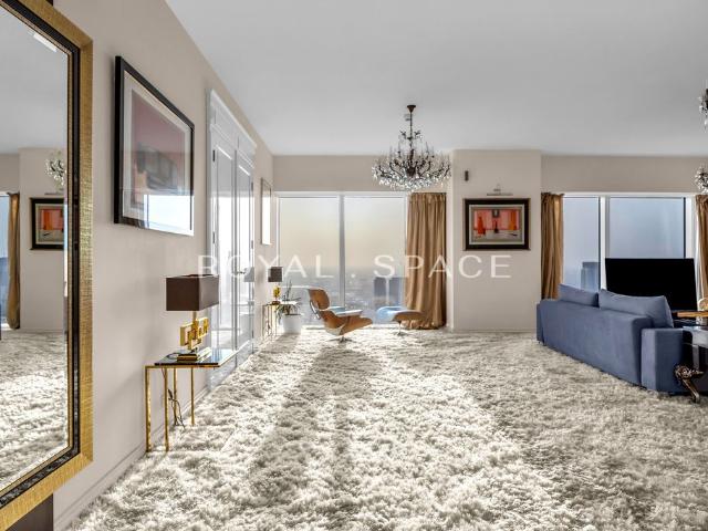 Stunning High Floor Apartment | Złota 44 Warszawa, Śródmieście