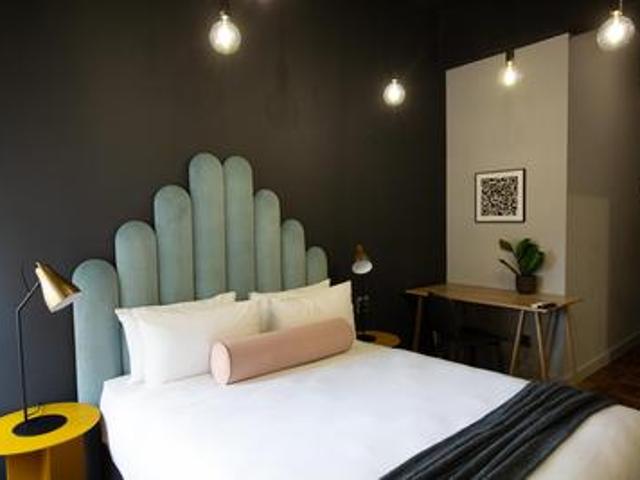 stunning hotel/studio apartment avai.