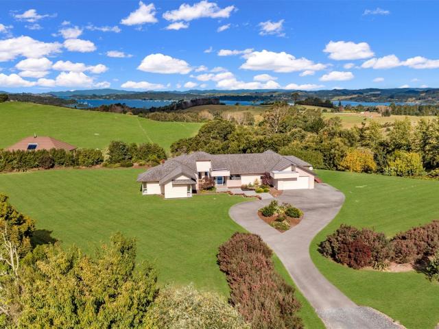 Stunning House Available For Rent