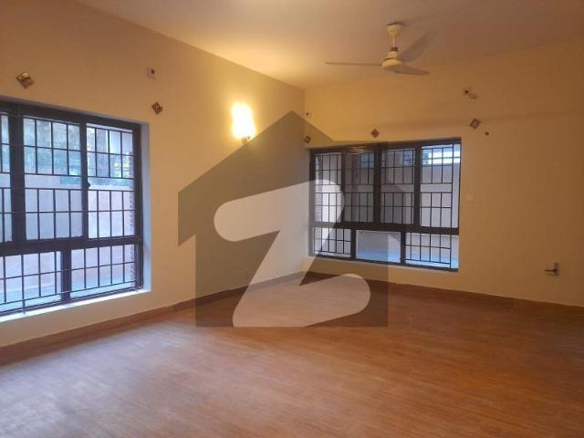 Stunning House Is Available For sale In G 15/1