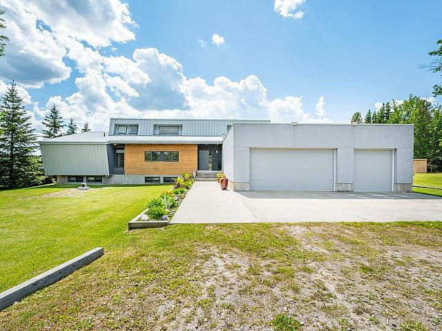 Stunning Lakefront Home On Buck Lake