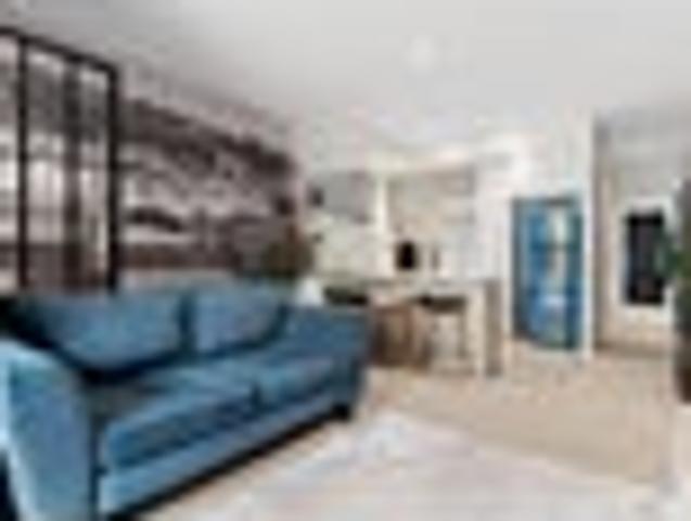 Stunning Location: 1 Bed + Office & Carpark