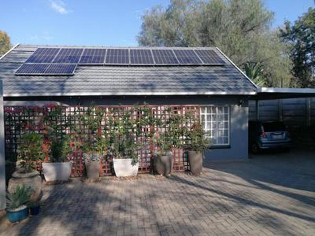 stunning modern 1 bedroom cottage pr.