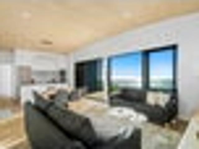 Stunning Ocean Views! Pre Retirement Home