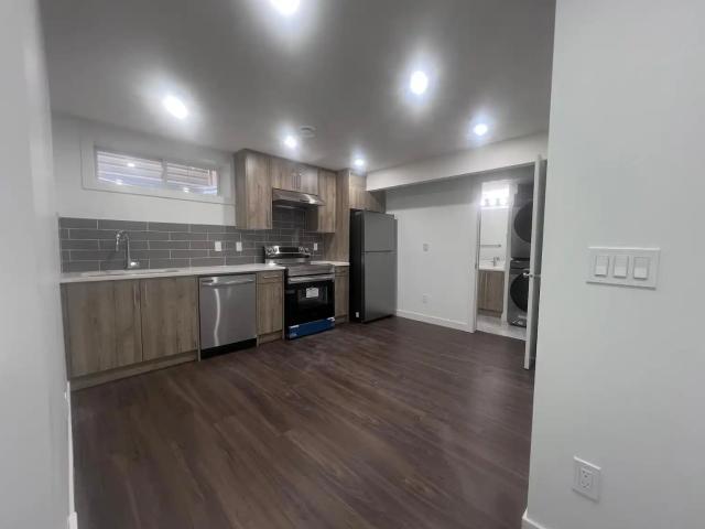 Stunning One Bedroom Basement Suite, Prime Location – free covered parking!