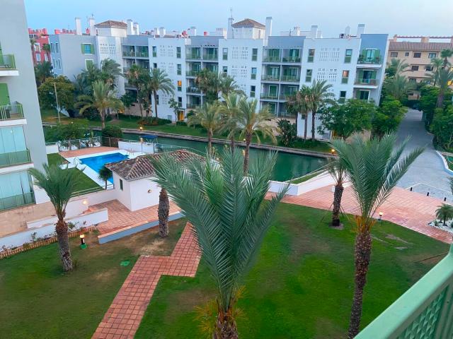 Stunning penthouse available for summer rental in Marina de Sotogrande