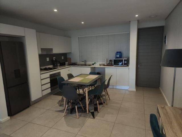 Stunning Sea View Property in a Prime Location!