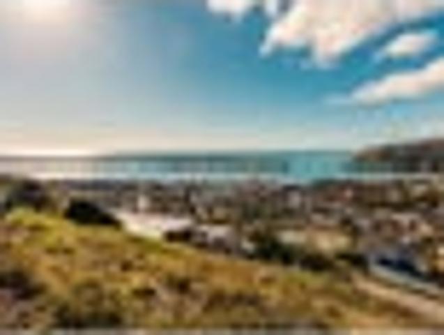 Stunning Section Overlooking Redcliffs Village