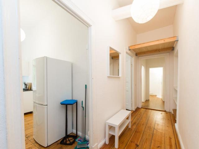 Stunning single bedroom with a balcony, in Friedrichshain