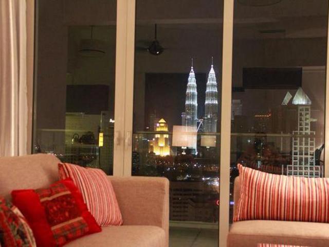 Stunning Suite at Regalia Residence KLCC View