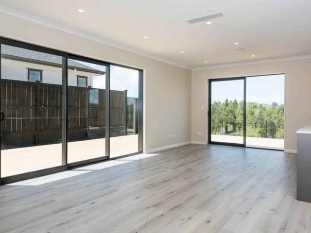 Stunningly Modern 6 Bedroom Home!