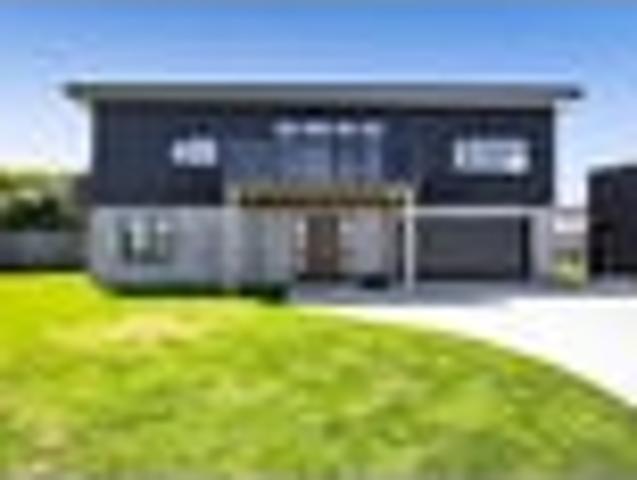 Style, Sea View and Sheds