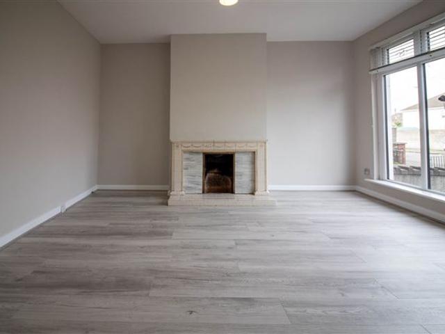 430,000 | 4 Riverside Drive, Clonshaugh, Dublin 17 Delaney Estates 4985 MyHome. Ie Residential