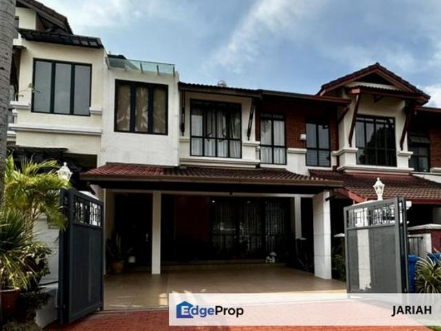 Stylist & Spacious 2 Storey Super link Home with 24 hours guarded & gated. Fully Extended with COURTYARD GARDEN+ BUILT IN KITCHE