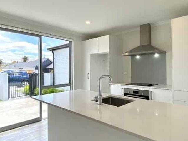 Stylish & Modern