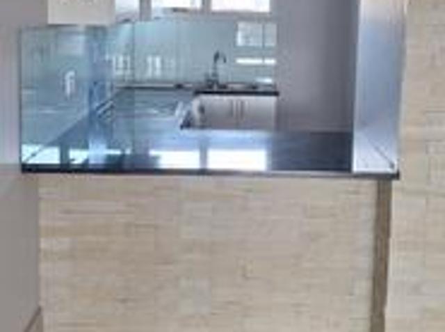stylish modern 2 bed 2 bath in umhlanga!