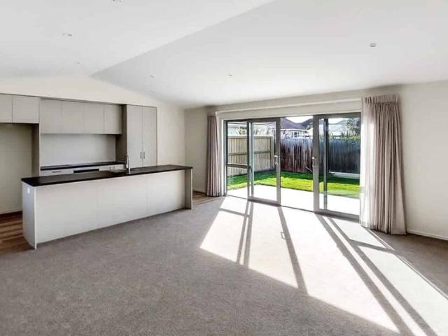 Stylish modern home in great location