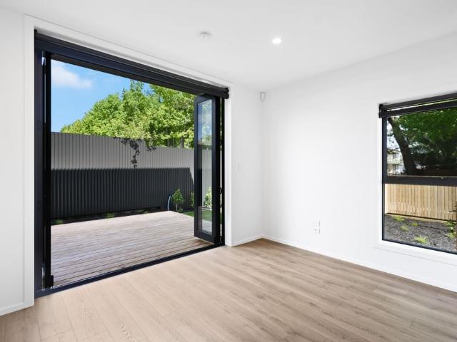 Stylish New Townhouse In Sought after Claudelands