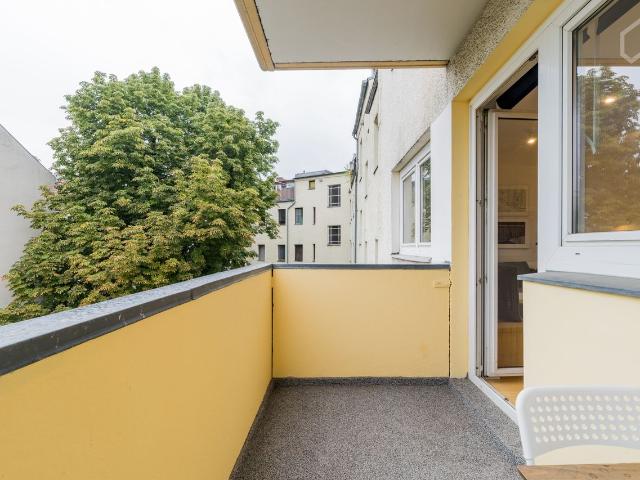 Stylish, newly renovated 1room apt. w. balcony/elevator Kreuzberg Neukölln Reuterkiez, Berlin Amsterdam Apartments for Rent