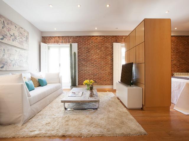 Stylish one bedroom apartment in central location