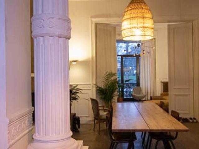Stylish apartment with garden and two bedrooms