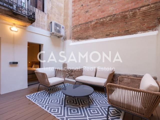 Stylish Apartment with Patio in Eixample Dreta