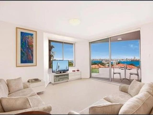 Stylish Apartment with stunning Harbour views