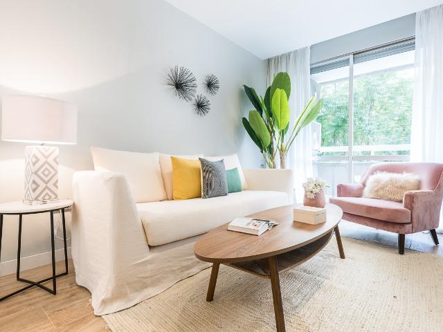 Stylish apartment in Calm Charmatin