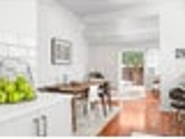 Stylish Bungalow + Versatile Studio