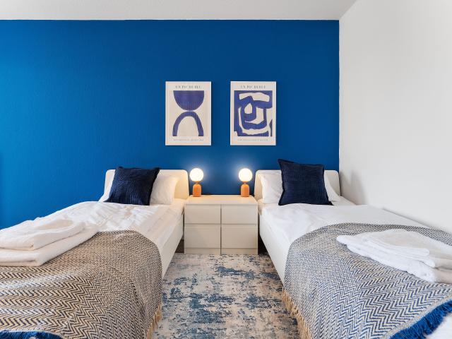 Stylish central fully furnished Studio Apartment