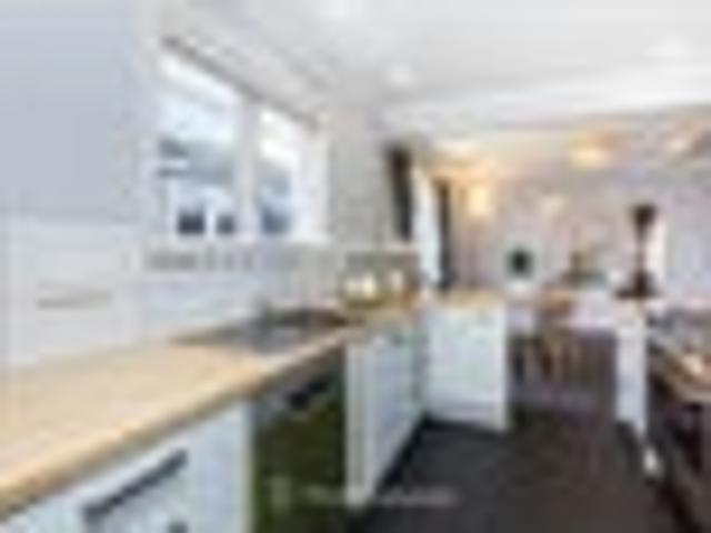 Stylish, Central & Ready to Enjoy