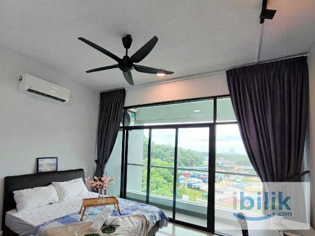 Stylish & Cozy Balcony Room at Icon City, Perai!