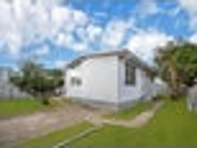 Stylish, Easy Living in the Heart of Manurewa