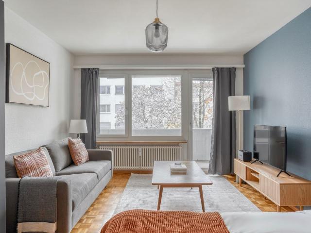 Stylish Furnished Studio with Balcony in Gundeldingen, Basel Amsterdam Apartments for Rent