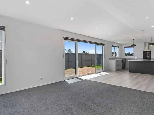 Stylish Family Living in Peaceful Taupiri