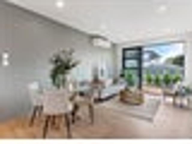 Stylish Living in Central Milford