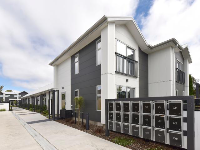 Stylish living in Merivale!
