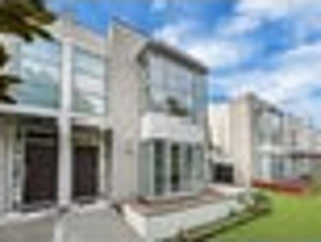 Stylish Starter by Bruce Pulman Park