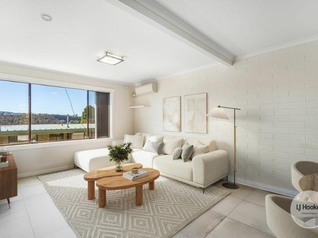 Stylish, sunlit unit in the heart of North Hobart