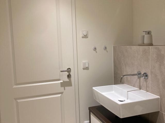 Stylish, Sunlit Apartment with Open and Spacious Layout