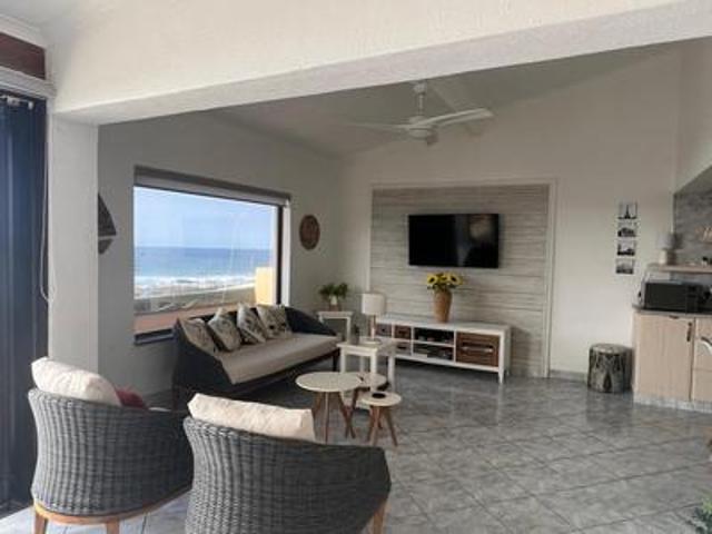 stylish sea view apartment in shelly beach