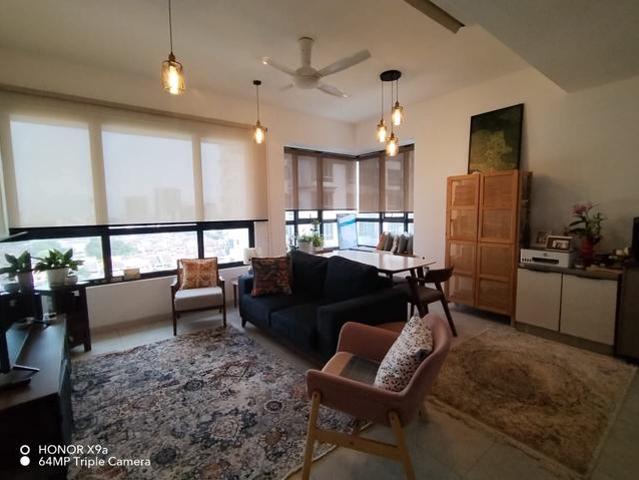 Stylish Service Residence Near LRT Sunway and ready to movein