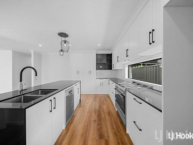 Stylish & Spacious Four Bedroom Family Home